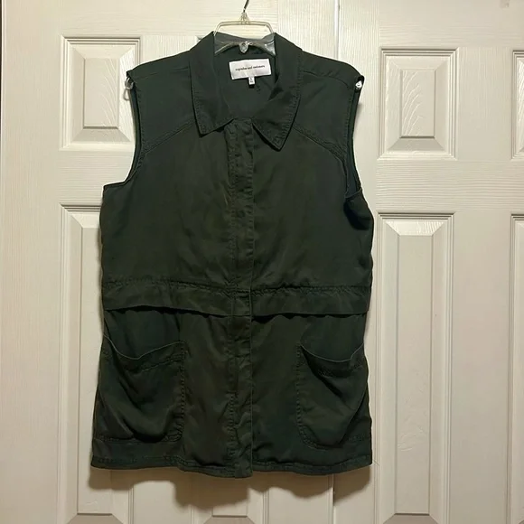 Cupcakes & Cashmere Full Zip Vest Cinching Waist Pockets Green- Size Large - Picture 3 of 10